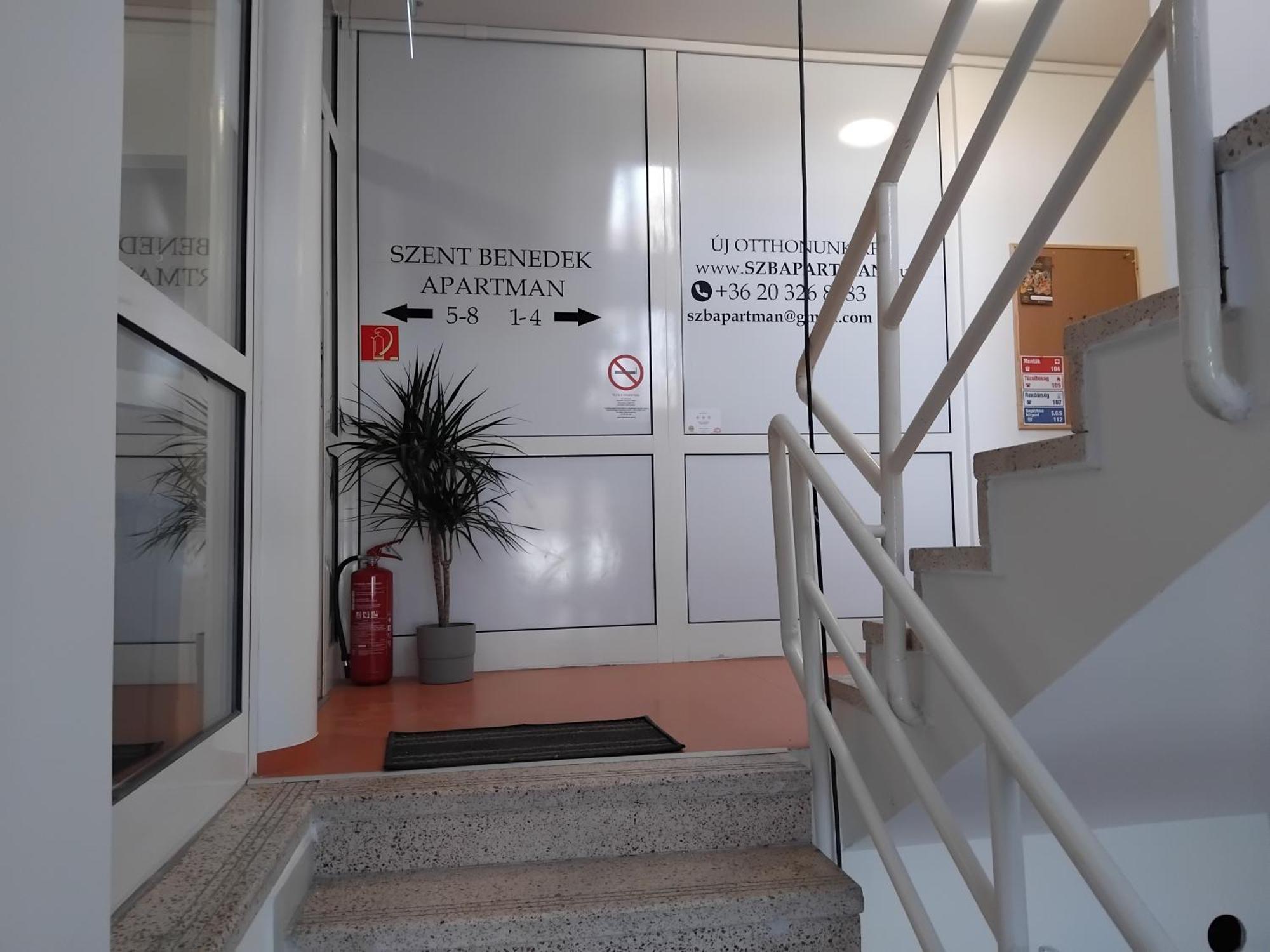 Szent Benedek Apartman Apartment Fot Exterior photo