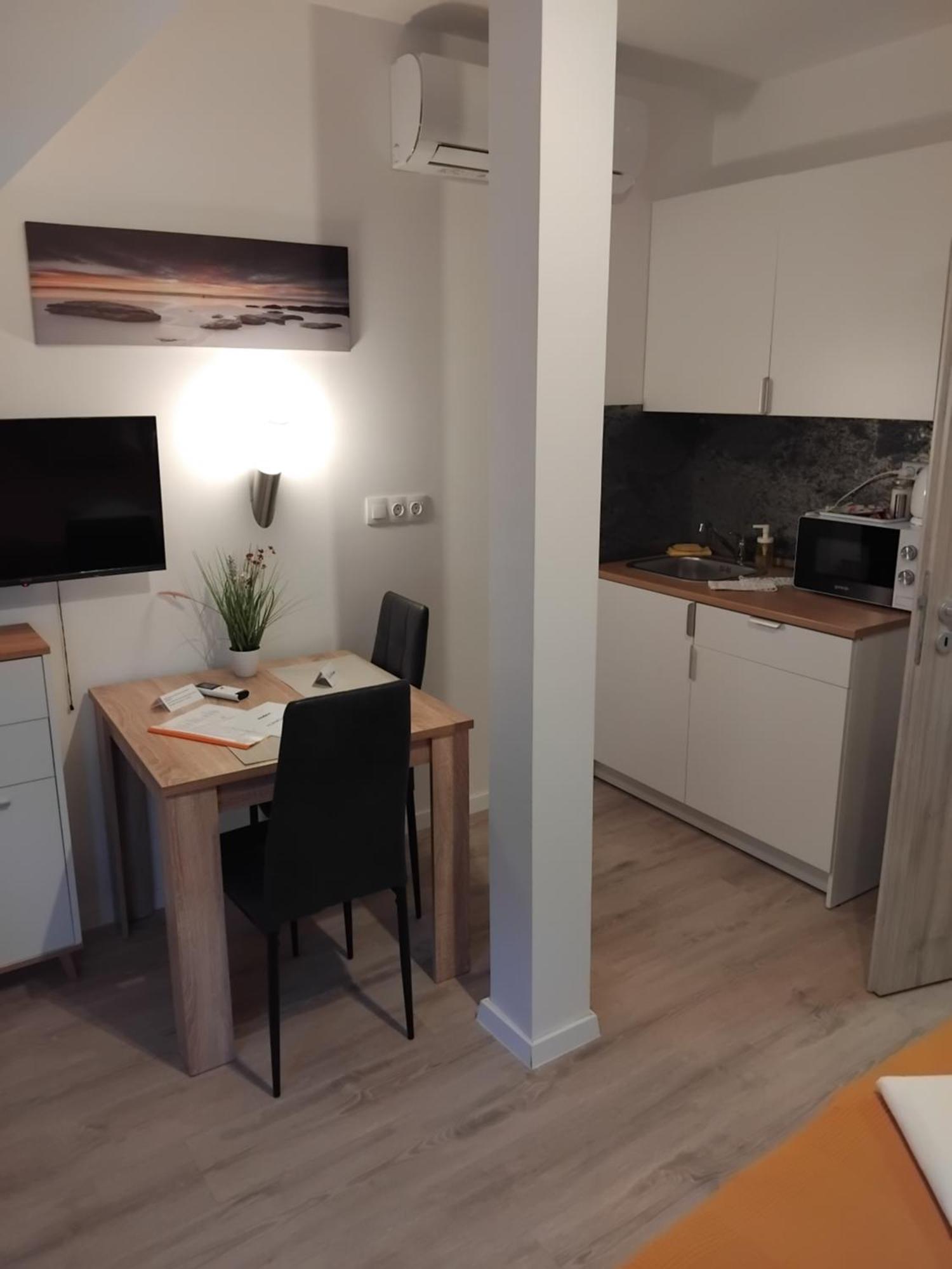 Szent Benedek Apartman Apartment Fot Exterior photo